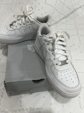 Nike White Low-Top Leather Sneakers